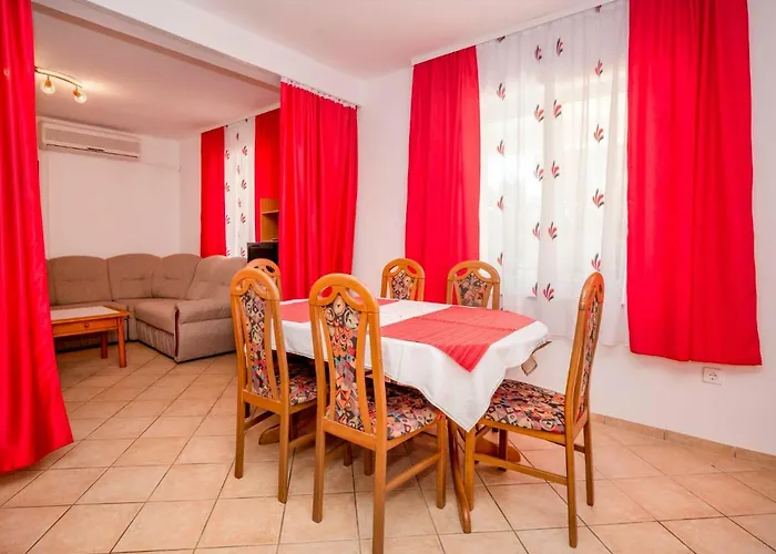 Hilde Red-1 By Interhome * Medulin