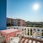Hilde Red-1 By Interhome Apartamento *