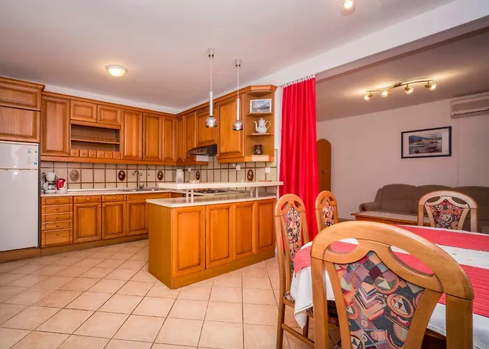 Hilde Red-1 By Interhome *