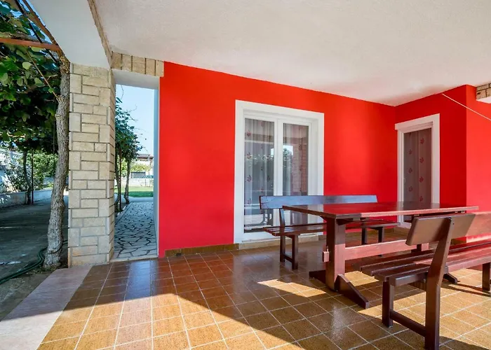 Hilde Red-1 By Interhome * Medulin